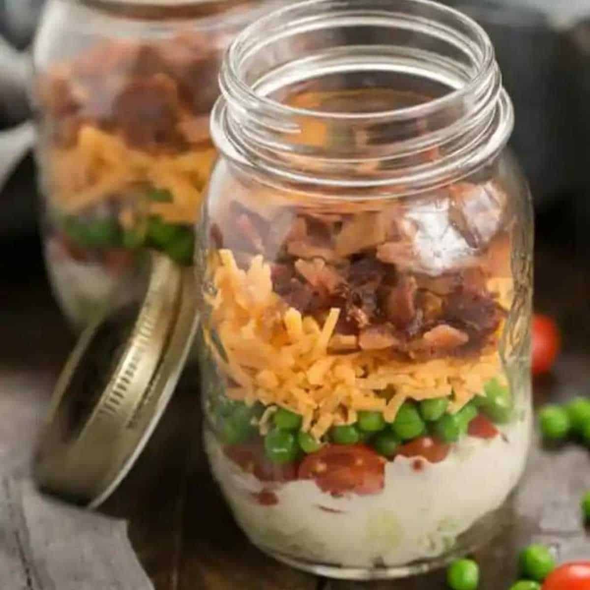 https://www.mommafitlyndsey.com/wp-content/uploads/2018/05/7-layer-salad.jpg