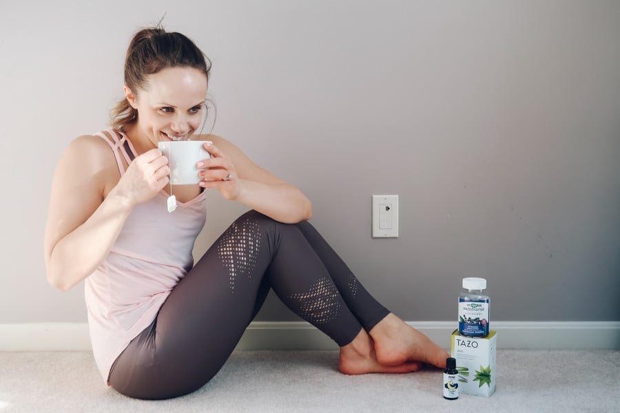 Looking to reduce stress naturally? healthy Lifestyle Blogger Momma Fit lyndsey is sharing her simple routine for how to reduce stress with natural products for reducing stress