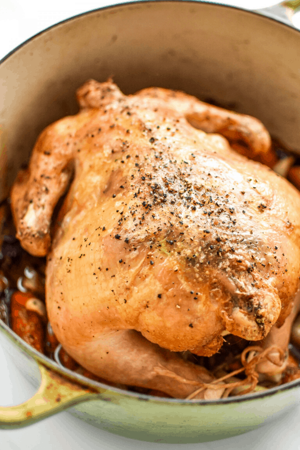 Looking for Whole 30 Chicken recipes? Here are 25 healthy chicken recipes if you're wondering what to eat for dinner on Whole30.