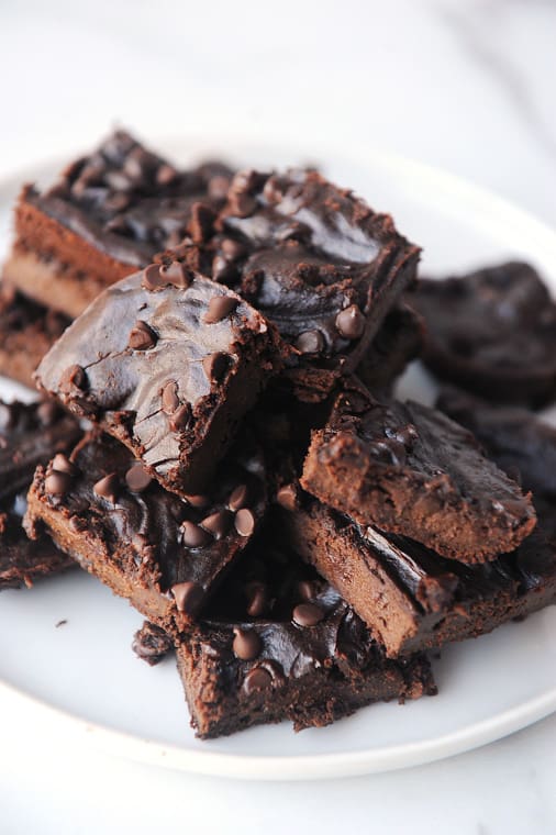 easy to make sweet potato brownies that are vegan, gluten free, flourless and have no sugar
