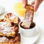 air fryer french toast sticks recipe that is healthy with organic ingredients and no refined sugar! Easy to make ahead and air fry frozen french toast sticks