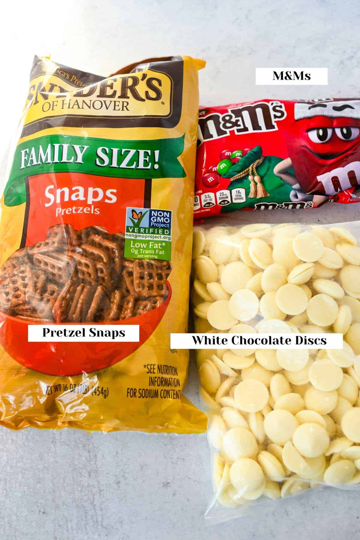 ingredients for pretzel white chocolate m&m snaps.